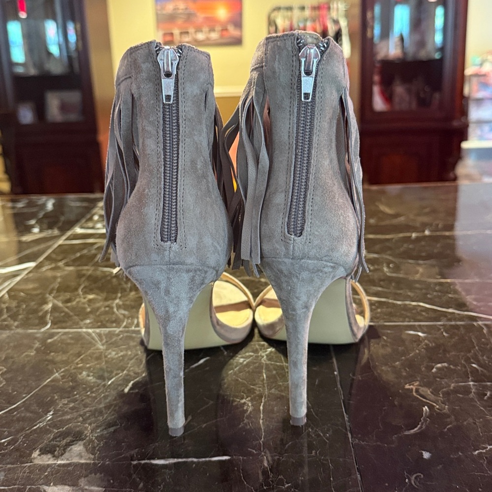 Steve Madden size 9 suede stiletto heels with fringe accent around top - Picture 3 of 6